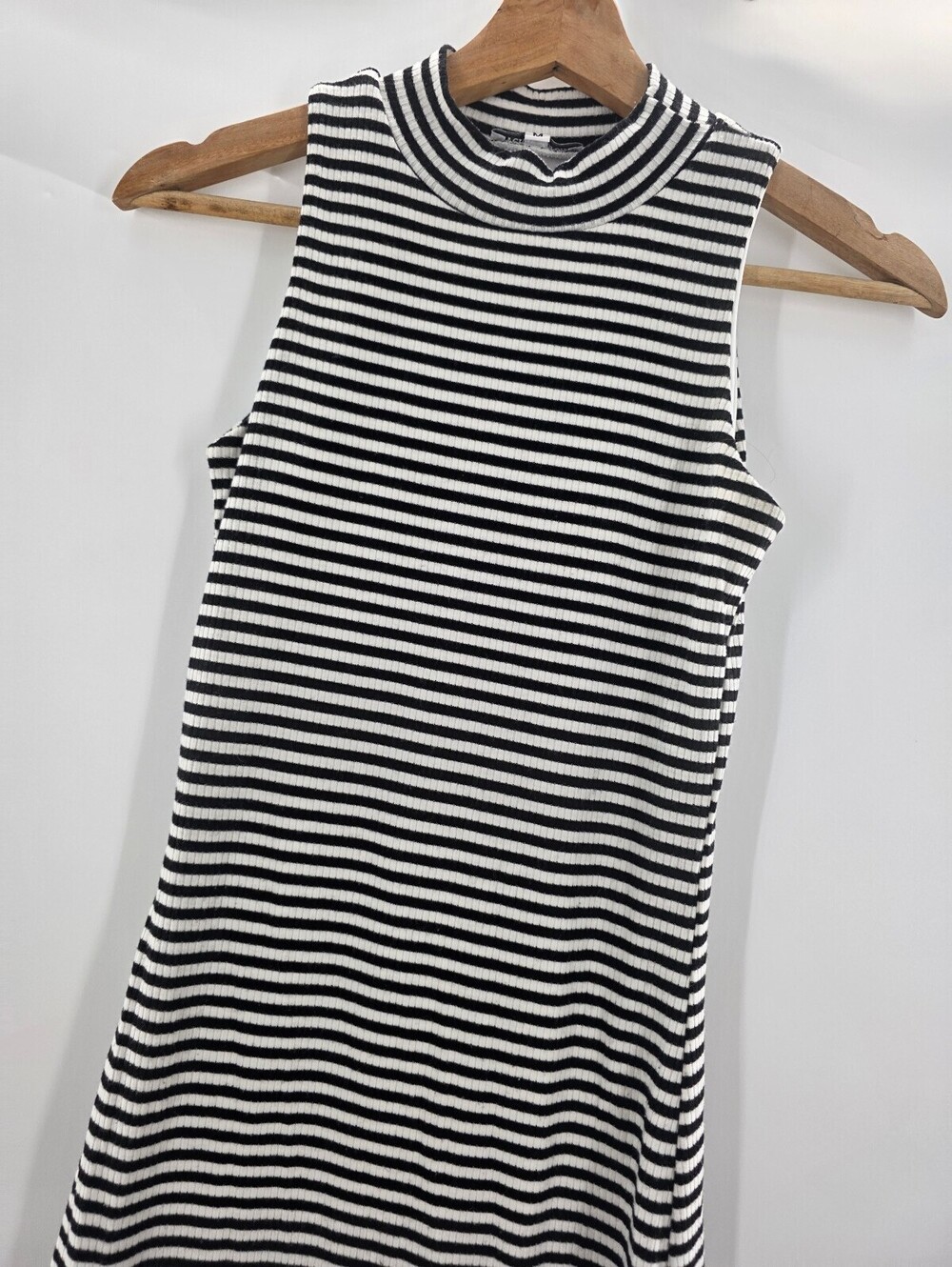 Velvet Torch Sleeveless Black and White Striped Midi Dress Size M